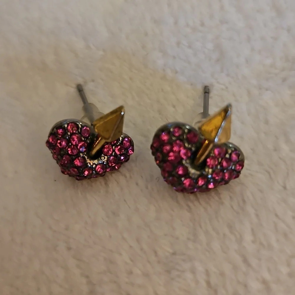 BETSEY JOHNSON Fuscia Paved Crystal Heart Arrow Stud Earrings